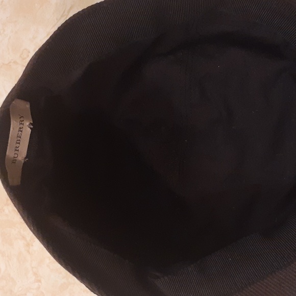 BURBERRY CAP AUTHENTIC - Picture 7 of 9